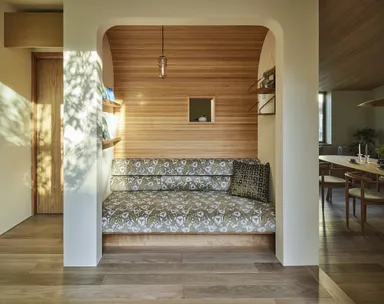 「life knit design」を体現、体感できる「HUE」