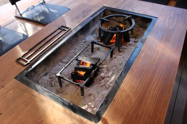 囲炉裏型BBQ