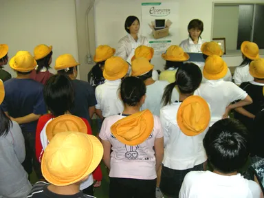 見学風景（２）