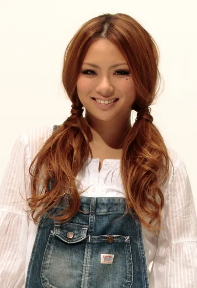 藤田 志穂 宣材写真