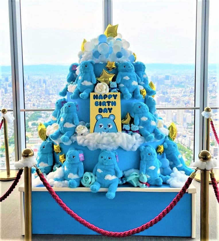 ８月３０日はハルカス３００（展望台）キャラクター
「あべのべあ」のお誕生日！