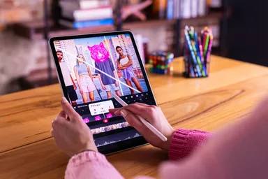 オーディオとビデオ(クレジット：Procreate, 21-19 のアニメーション作品)