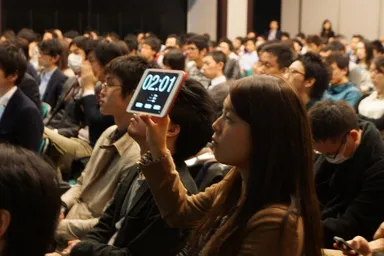 埋め尽くされた会場