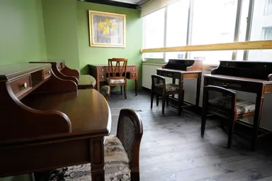 フリーデスクスペース