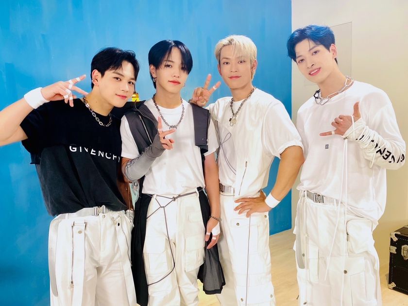 【MUSIC ON! TV（エムオン!）】
グローバルボーイズグループ
JO1
ニューアルバムリリース記念特番
エムオン!で9/23(土・祝)に放送決定！