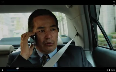 重役を演じる定岡正二