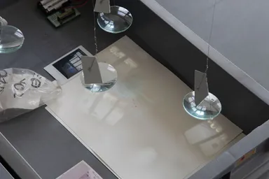 今村 遼佑《ねじれの位置と、木漏れ陽》