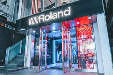『Roland Store Tokyo』