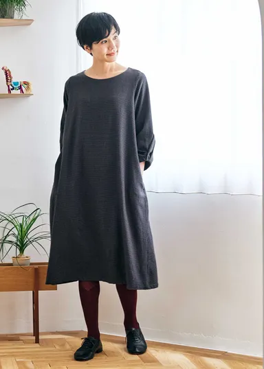 手織りオーガニックコットン千鳥格子ランタンスリーブワンピース　税込22,000円
