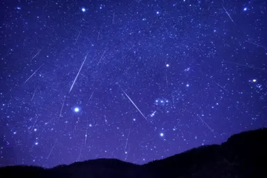 流星群(イメージ)