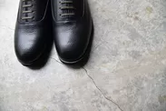 「デザインテーブルコム」の紳士靴