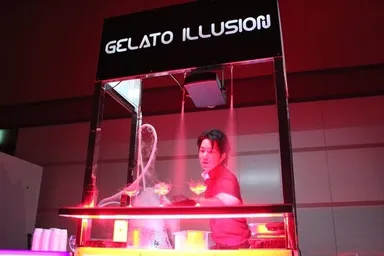 ジェラートパフォーマンスの様子 2