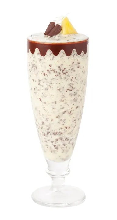 リンツ・ショコラフラッペ　パイナップル・ココ　グラス仕様