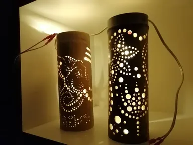 伐採した竹を使用したランタン