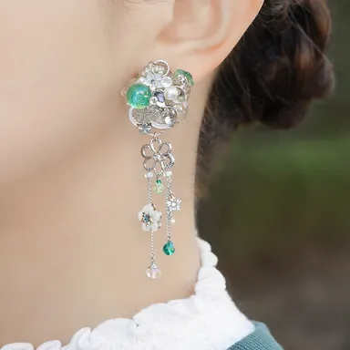 ボリューム感のある豪華なデザイン