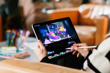 マルチタッチタイムライン(クレジット： Procreate, 21-19 のアニメーション作品)