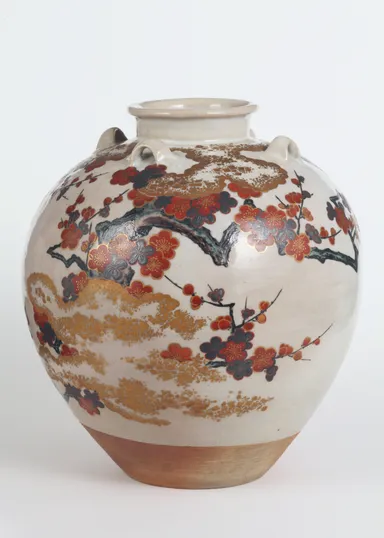 重要文化財　色絵月梅図茶壺