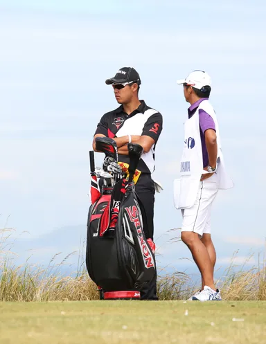 キャディバッグと松山選手