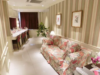 街の喧騒を忘れるような空間を演出