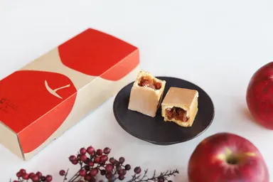 初物りんごケーキ