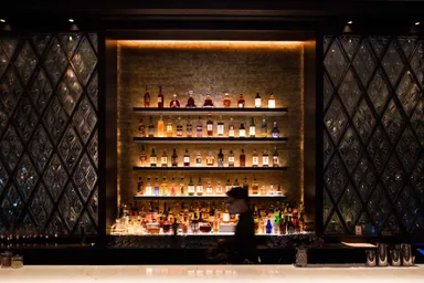 ナイトライフも充実