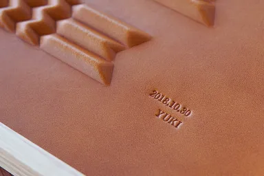 名前や日付を刻印01