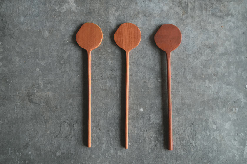 発売初日で1,300本売れた木べら『kuki』のminiサイズが誕生
　古民家暮らしYouTuber「奥平ベース」がデザインする新商品