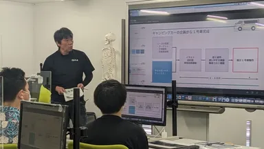 京都精華大学キャンピングカー授業2