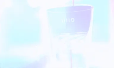 グラスに置いてワインを注ぐだけ。