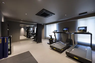 FITNESS ROOM