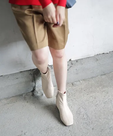 アイボリー足元画像(1)