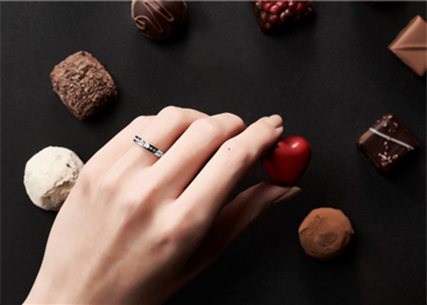 バレンタインデーに愛を誓う贈り物を
ラザール ダイヤモンドのエタニティリング