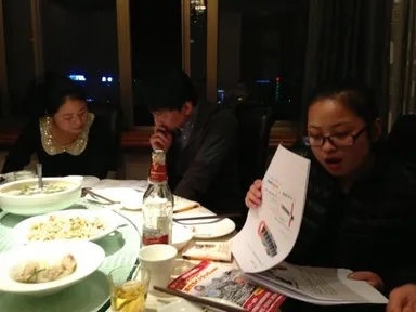 ツアー中の打ち合わせ風景