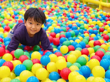 ちびっこボールプール