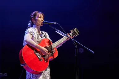 シンガーソングライター：miwa