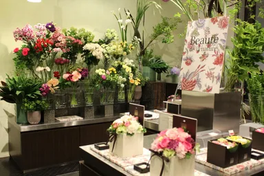 FLOREAL店内1