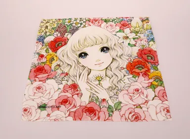 ハンドタオル「花の中の少女」　1,650円(税込)