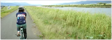 四万十川沿いを走行する様子(去年)