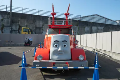 夏は放水してほしいとくしゅしょうぼうしゃのフリン