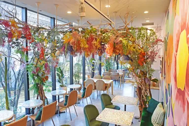 FLOWERS BAKE & ICE CREAM