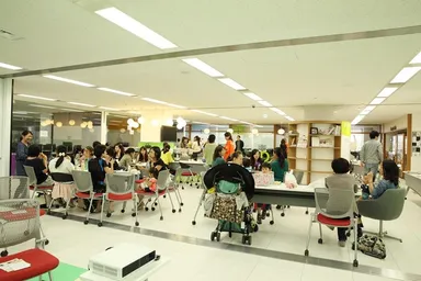 オープニング記念イベントの様子1