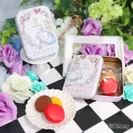 マカロンラスク缶／Alice in Wonderland