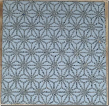 超高圧洗浄機とアクリルの金型で制作されたパターン