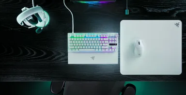 Razer Huntsman V3 Pro Tenkeyless (White Edition) - キービジュアル