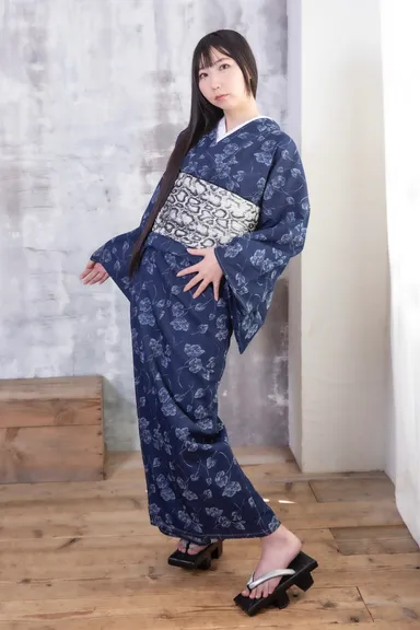 ロングヘア女性モデル-4