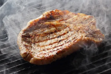 自社直営：美豚照「ポクテキ」