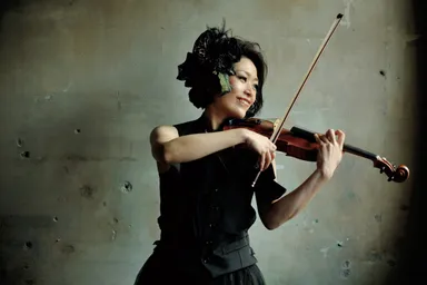 会田 桃子(バイオリン)