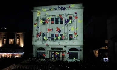 3Dプロジェクションマッピング - 次々に絵が切り替わり観客を魅了