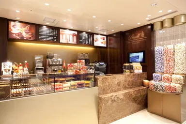 リンツ ショコラ カフェ ルミネ北千住店1