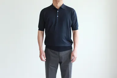 ポロシャツ　ネイビー